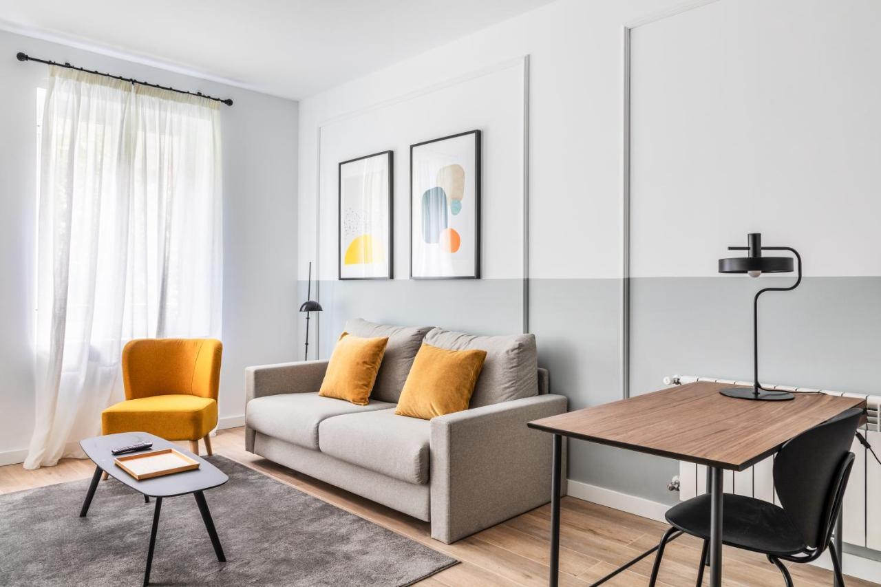 Aparthotel Smartr Atocha Reina Sofia Madrid Esterno foto