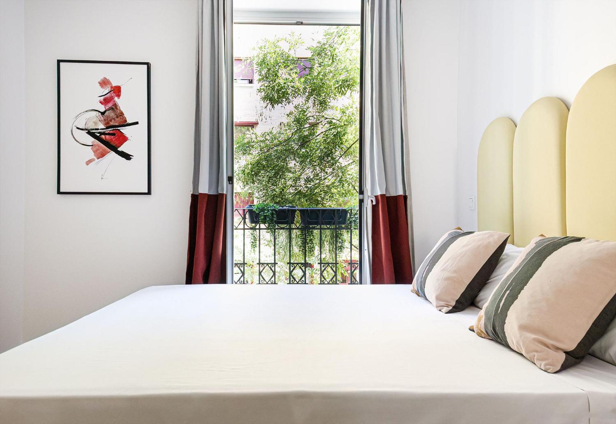 Aparthotel Smartr Atocha Reina Sofia Madrid Esterno foto